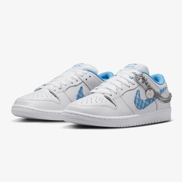 NIKE SB ナイキSB DUNK LOW PRO Nicole Hause Nike SB Dunk Low Pro Nicole Hause | Mens 5 / Womens 6.5
