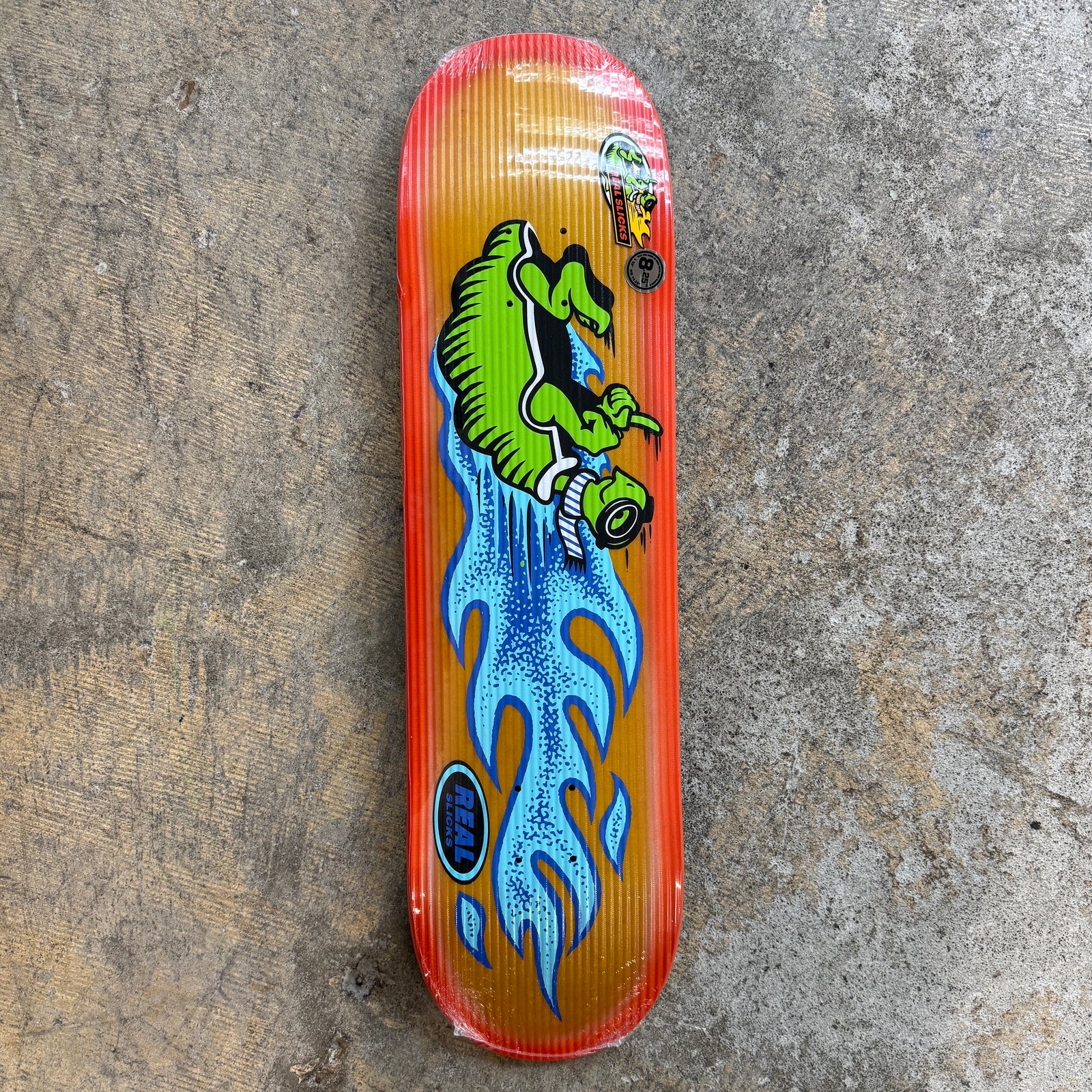 Real Team Slick Deck 8.25
