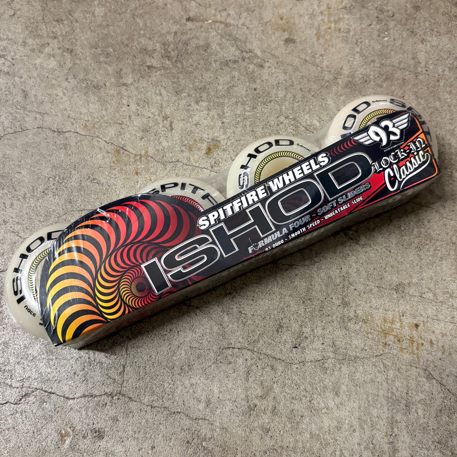 Spitfire Ishod Lock in Classic F493 Wheels
