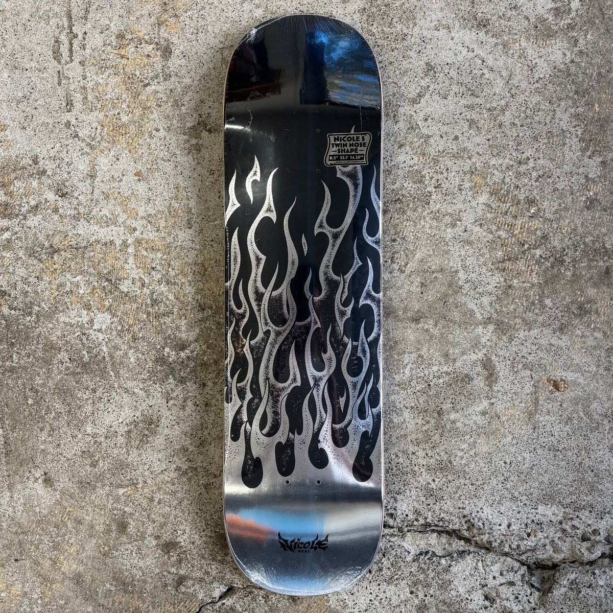 Real Nicole Flames Redux Deck 8.5