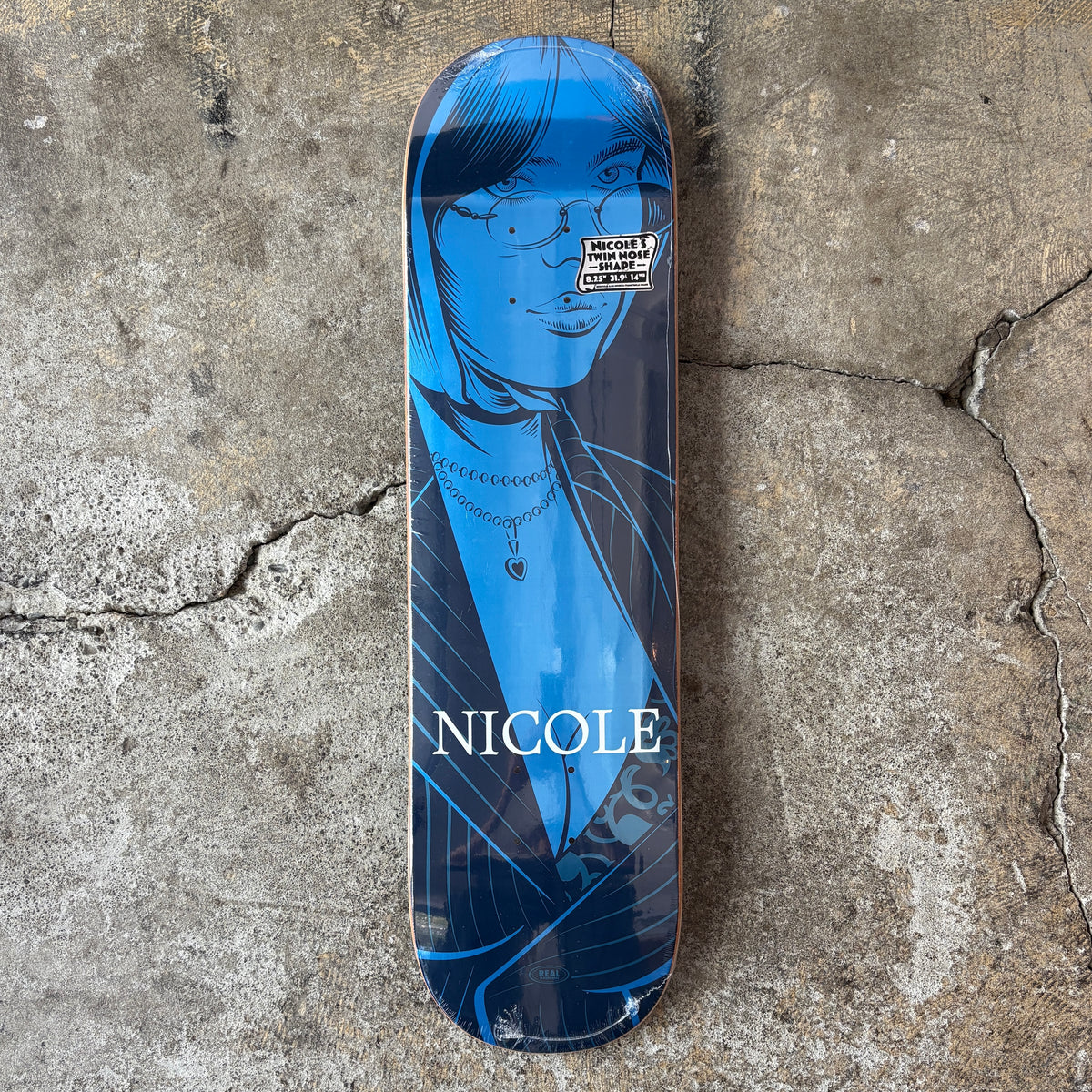 Nicole Crush LTD Twin Nose Deck 8.25