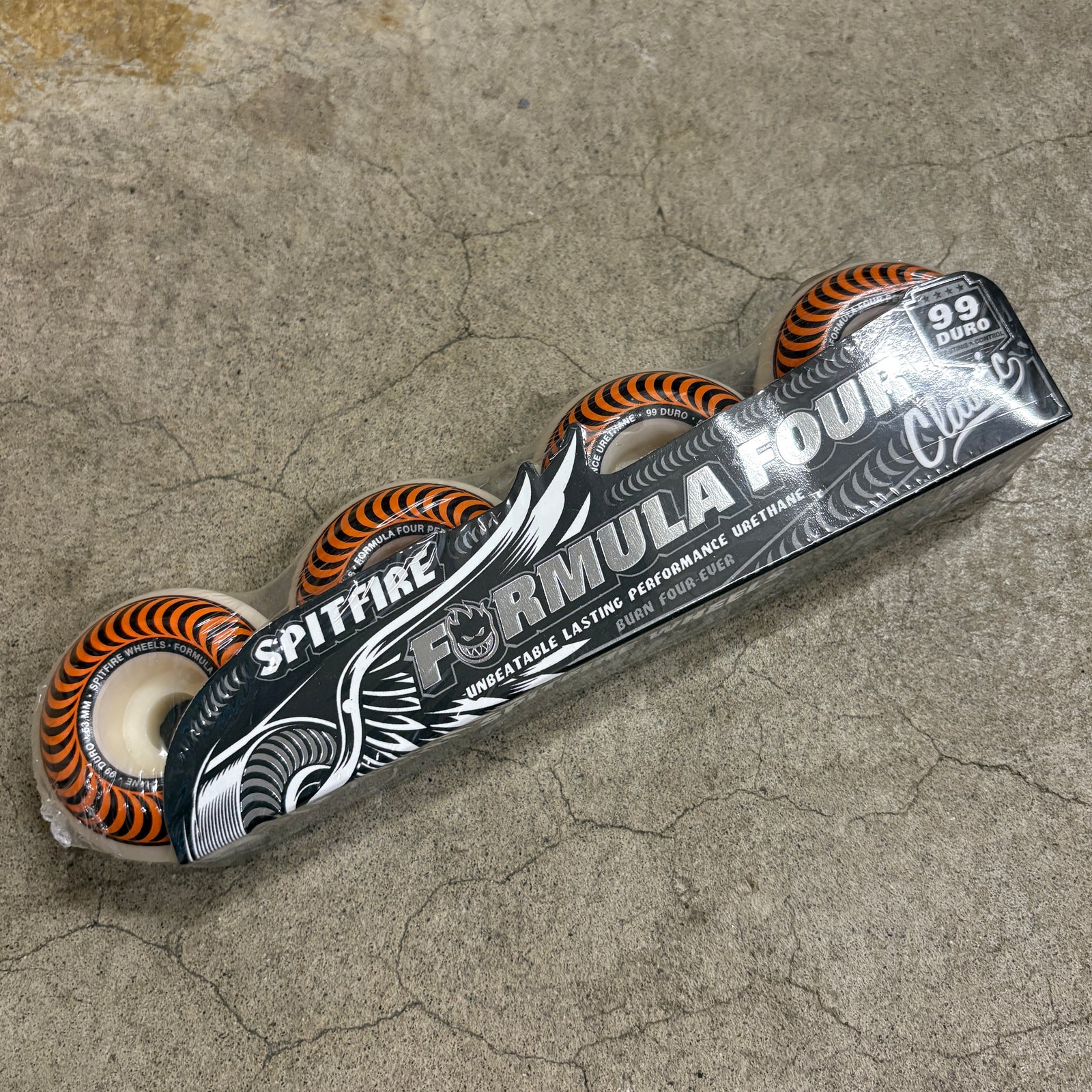  - Classic Formula 4 99D 53mm (White/Orange)