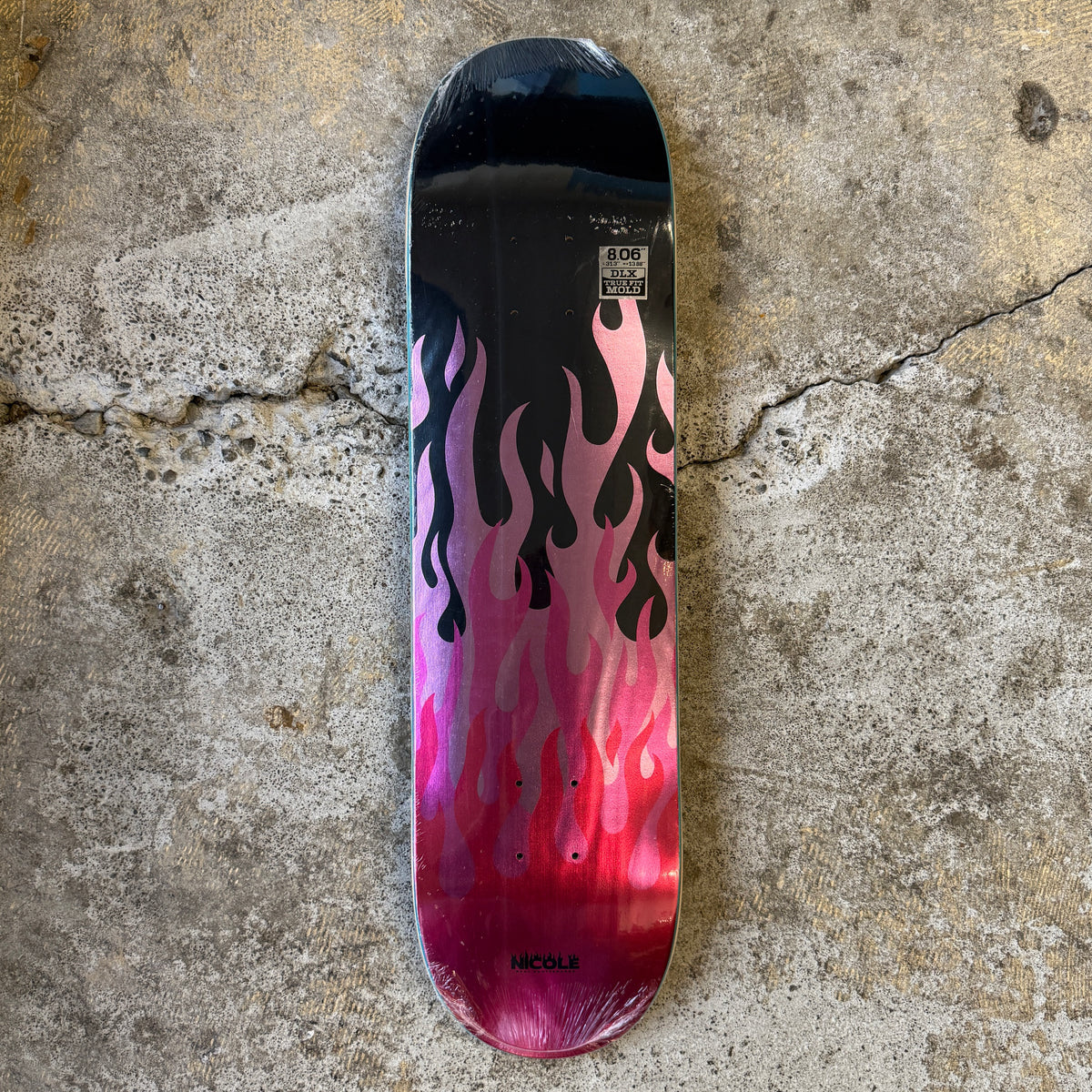 Nicole Kitted Deck 8.06