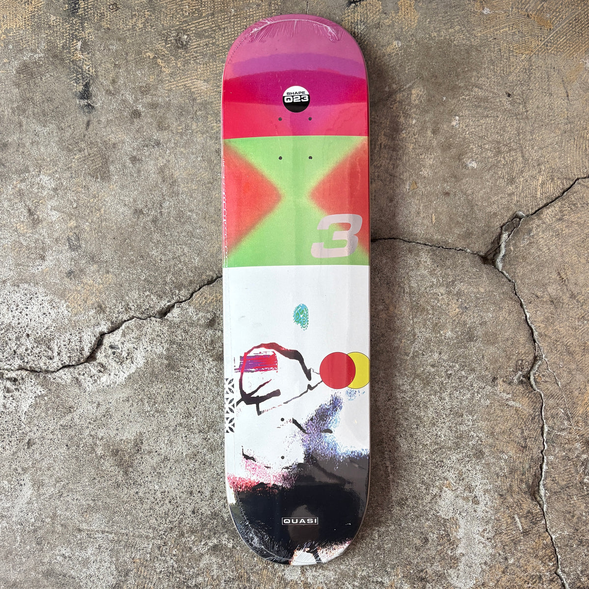Quasi Race Track Deck 8.125