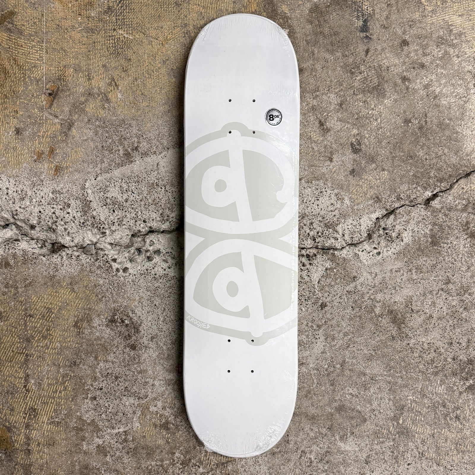 Team Eyes White Deck 8.06