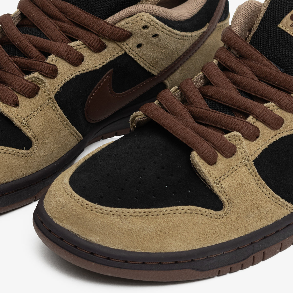 Nike SB Dunk Low (Filbert/Lt. Chocolate)