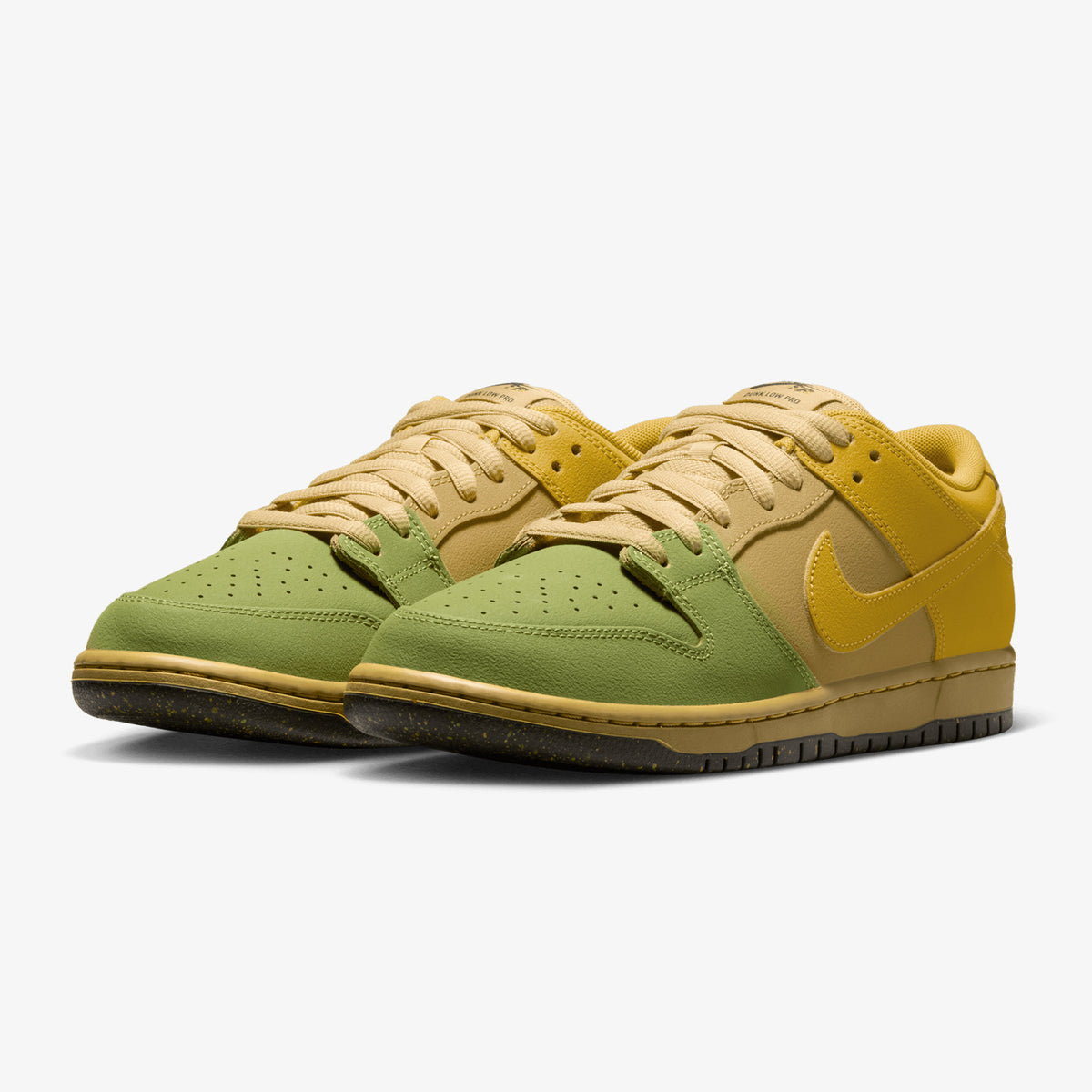 Nike SB Dunk Low Pro (Saffron Quartz/Pear)