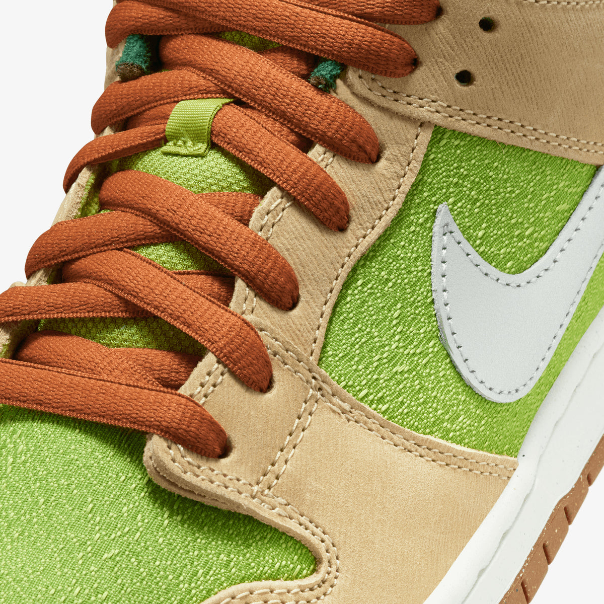 Dunk Low (Escargot/Pear)