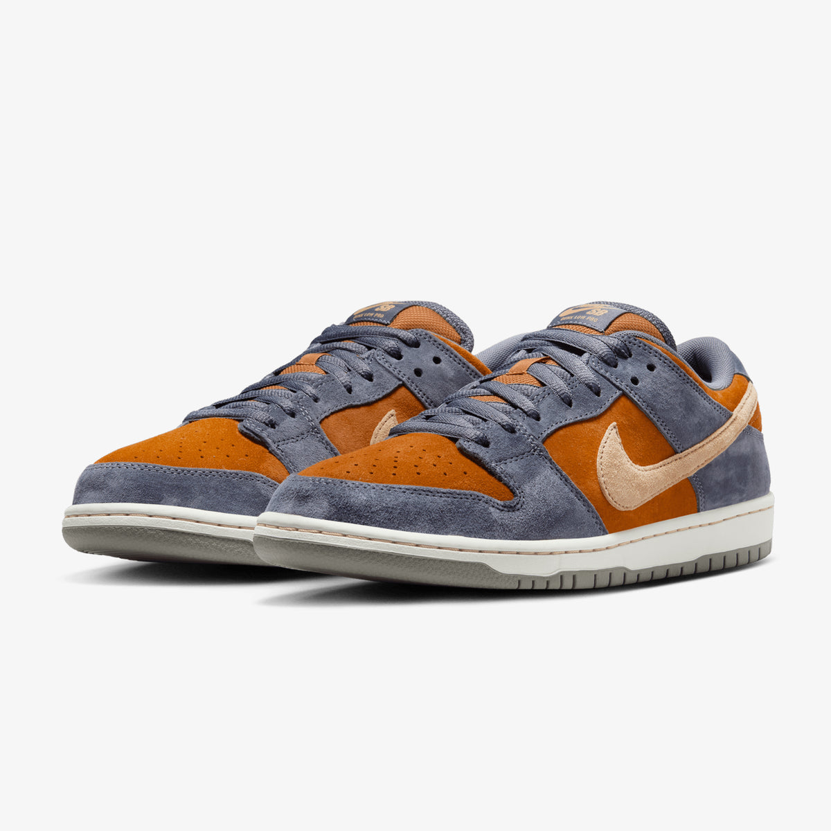 Dunk Low (Carbon/Monarch)