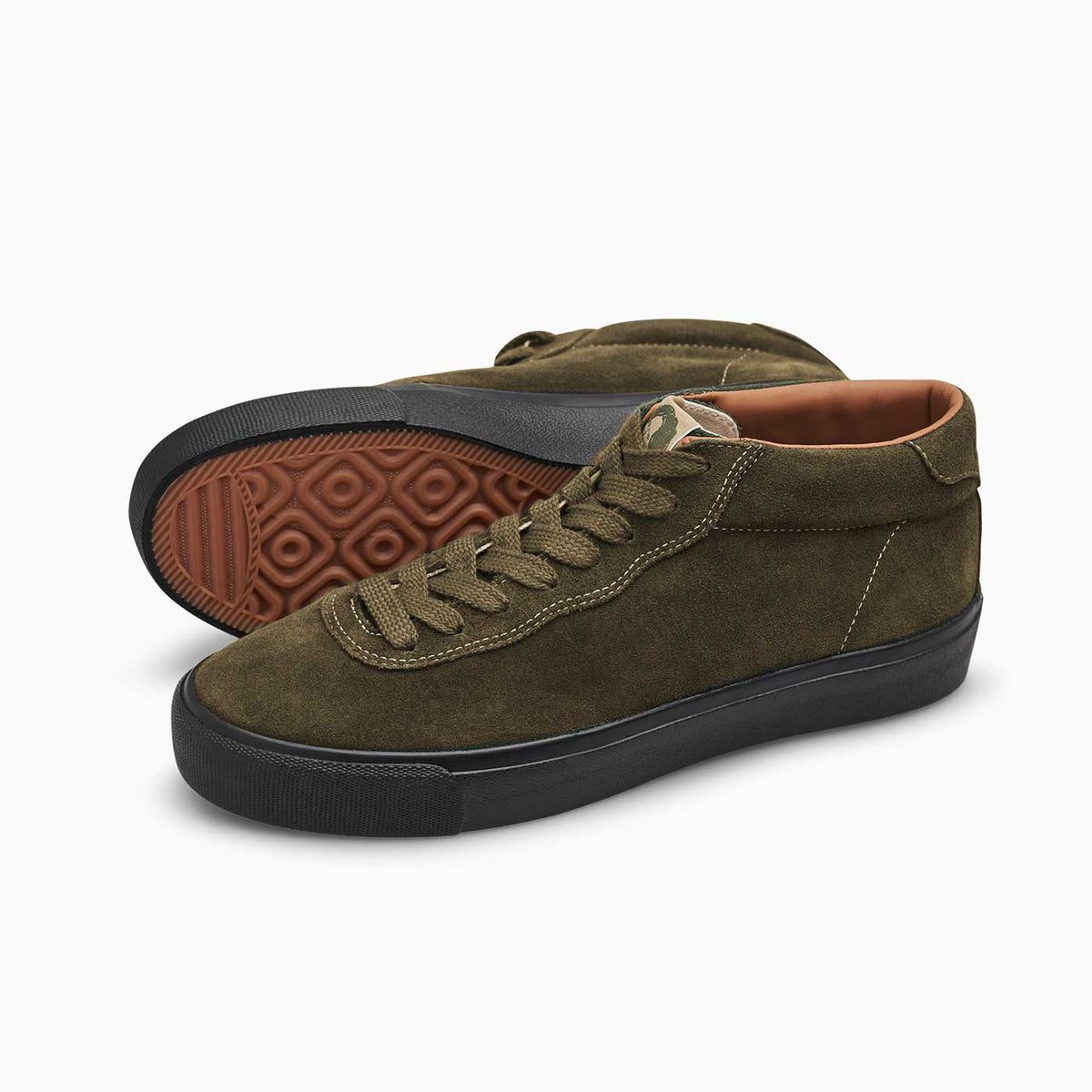  - VM001 Mid Dane (Bronze Green/White)