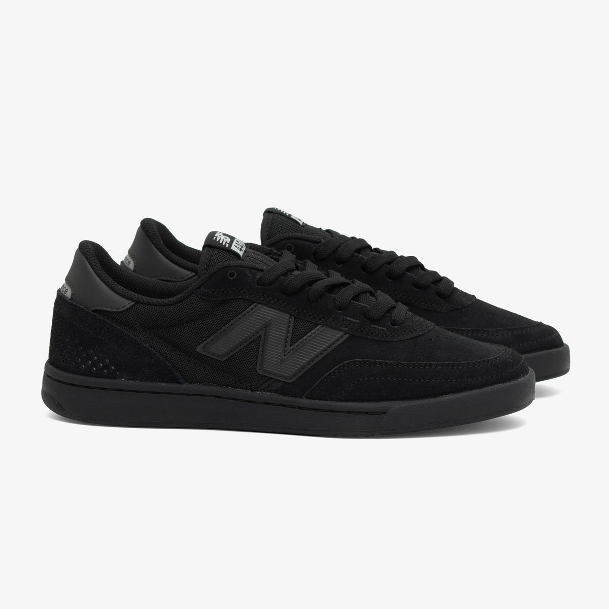 NM440V2 (Black/Black)