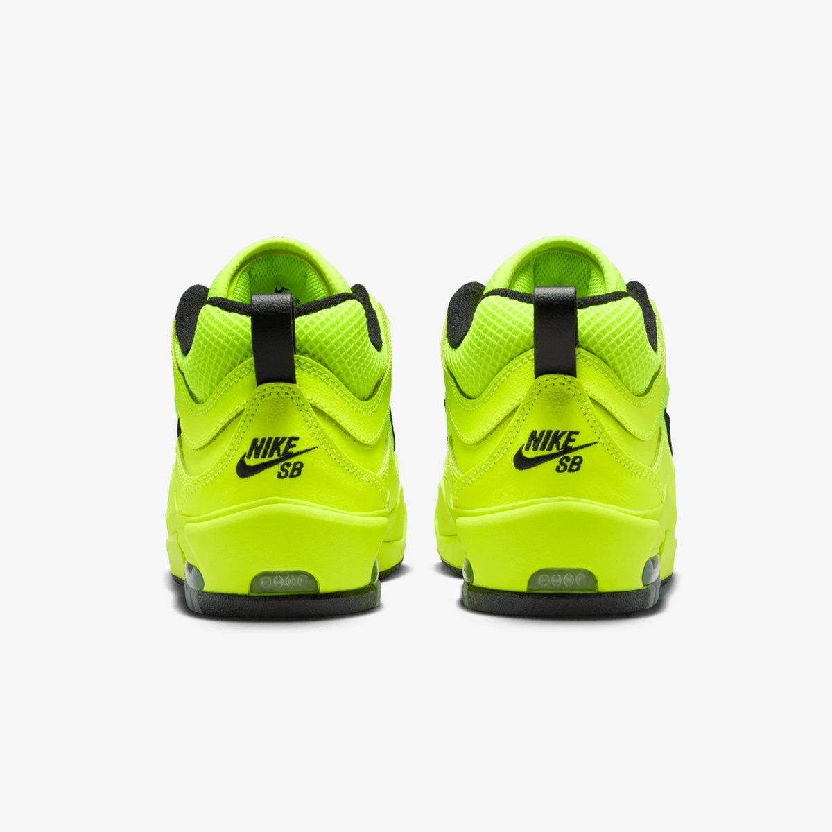 Air Max Ishod Tennis Ball