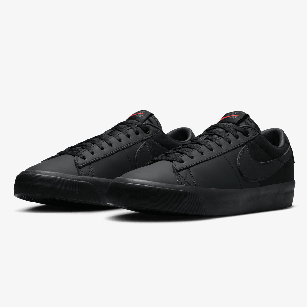 Blazer Low GT ISO (Triple Black)