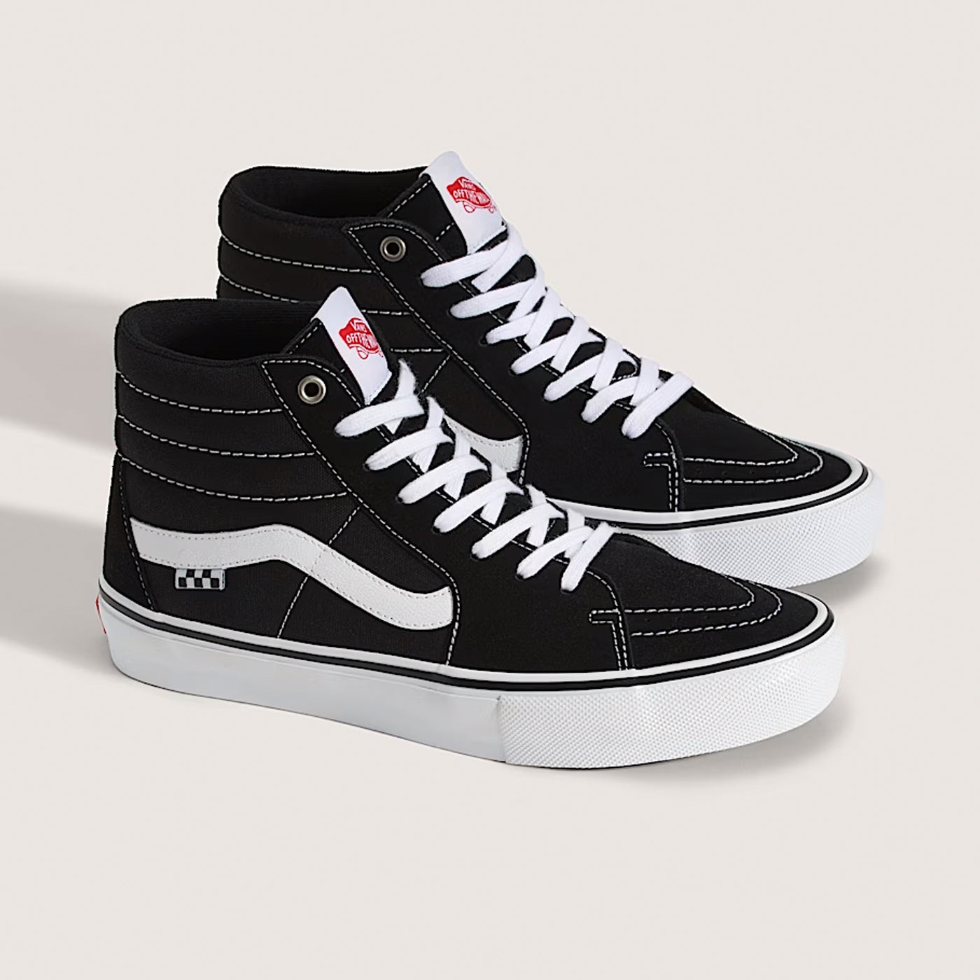  - Skate Sk8-Hi (Black/White)