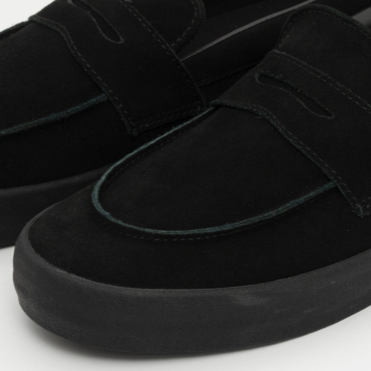 Skate Loafer Suede (Black/Black)