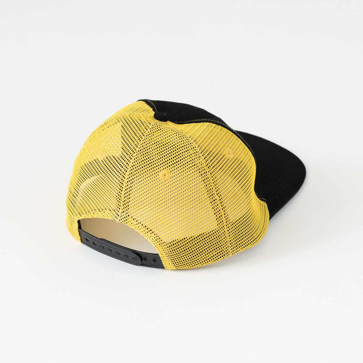 Chainsaw Snapback (Black/Yellow)