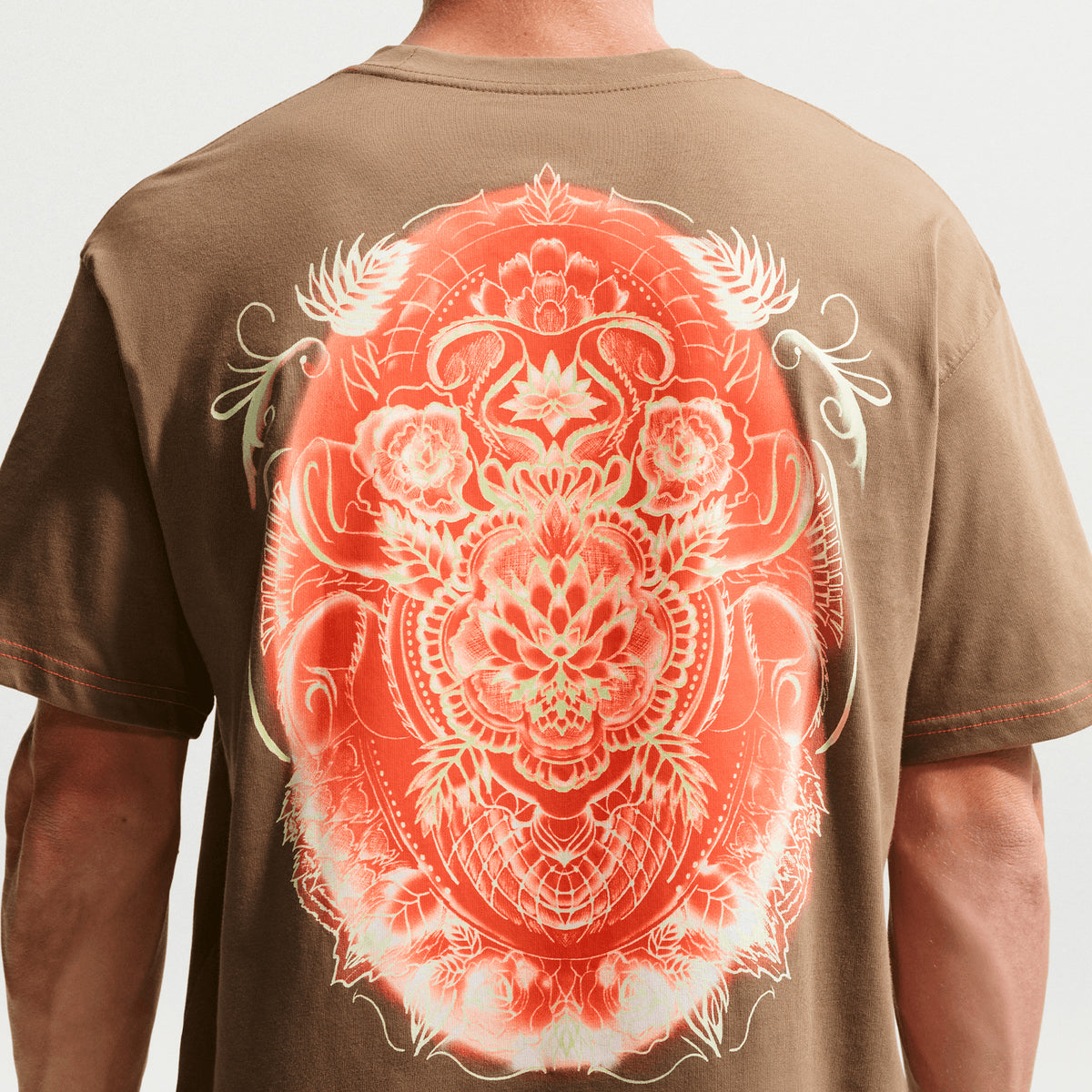 Nike SB Som Tum Tee (Dk Driftwood)